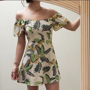 URBAN OUTFITTERS Small Cream Green Yellow Floral and Leaf Dress